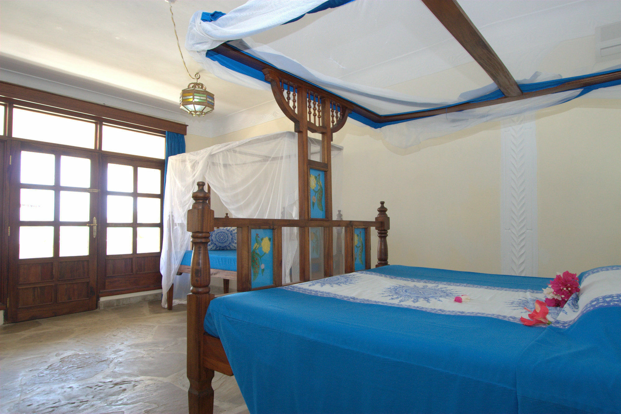 Jumbo Watamu Hotel Buitenkant foto
