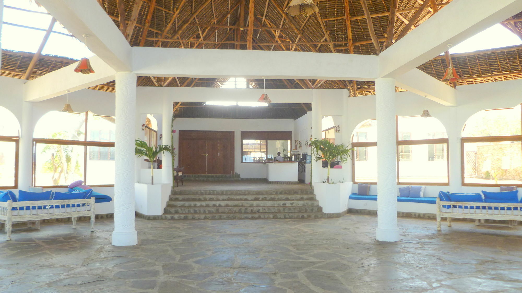 Jumbo Watamu Hotel Buitenkant foto