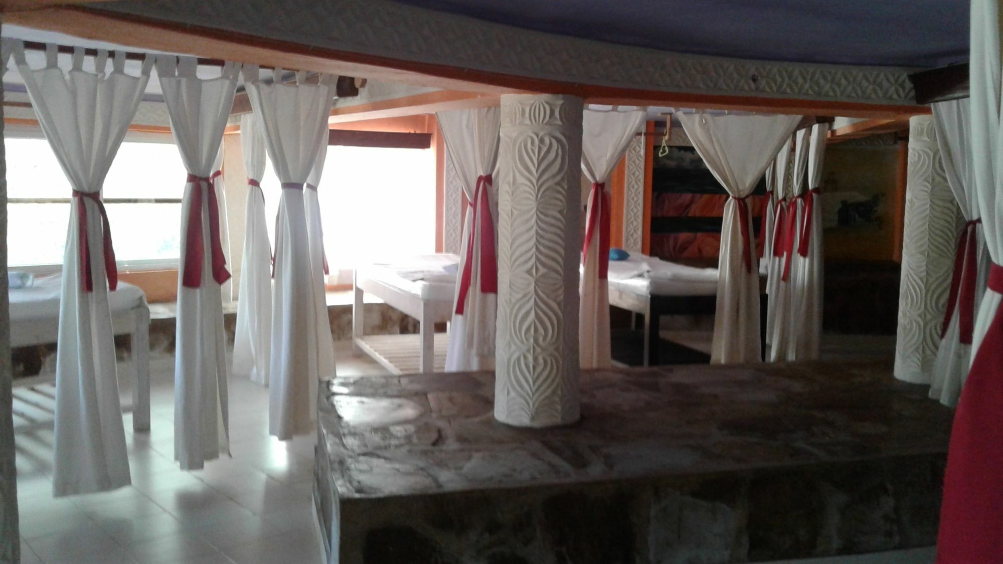 Jumbo Watamu Hotel Buitenkant foto
