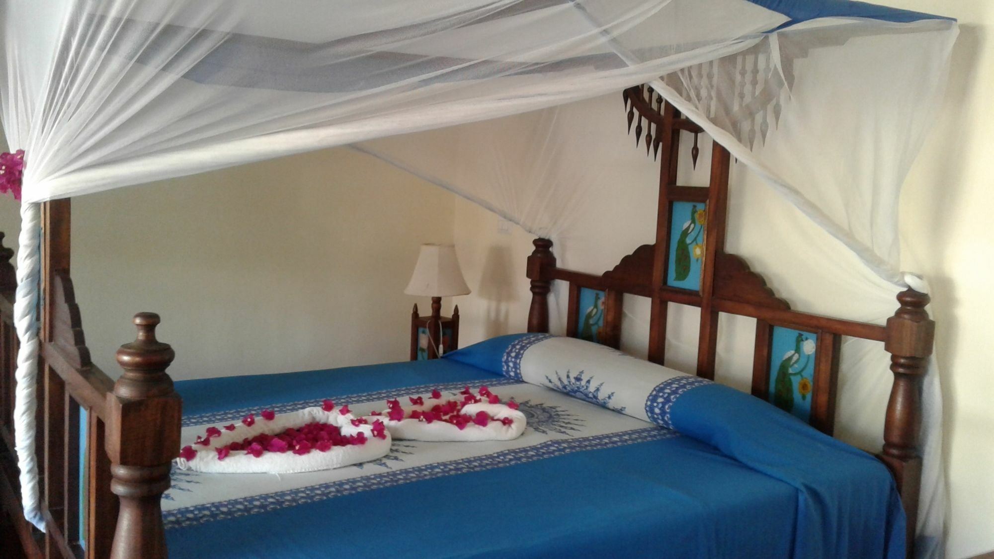 Jumbo Watamu Hotel Buitenkant foto