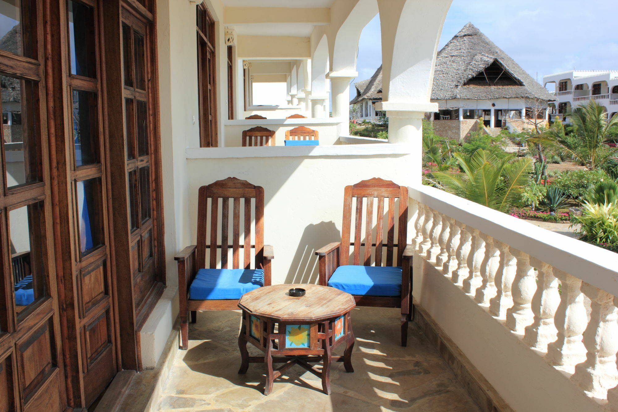 Jumbo Watamu Hotel Buitenkant foto
