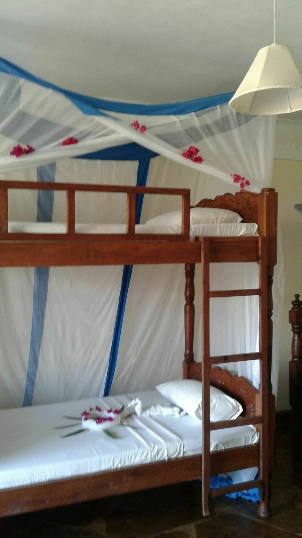 Jumbo Watamu Hotel Buitenkant foto