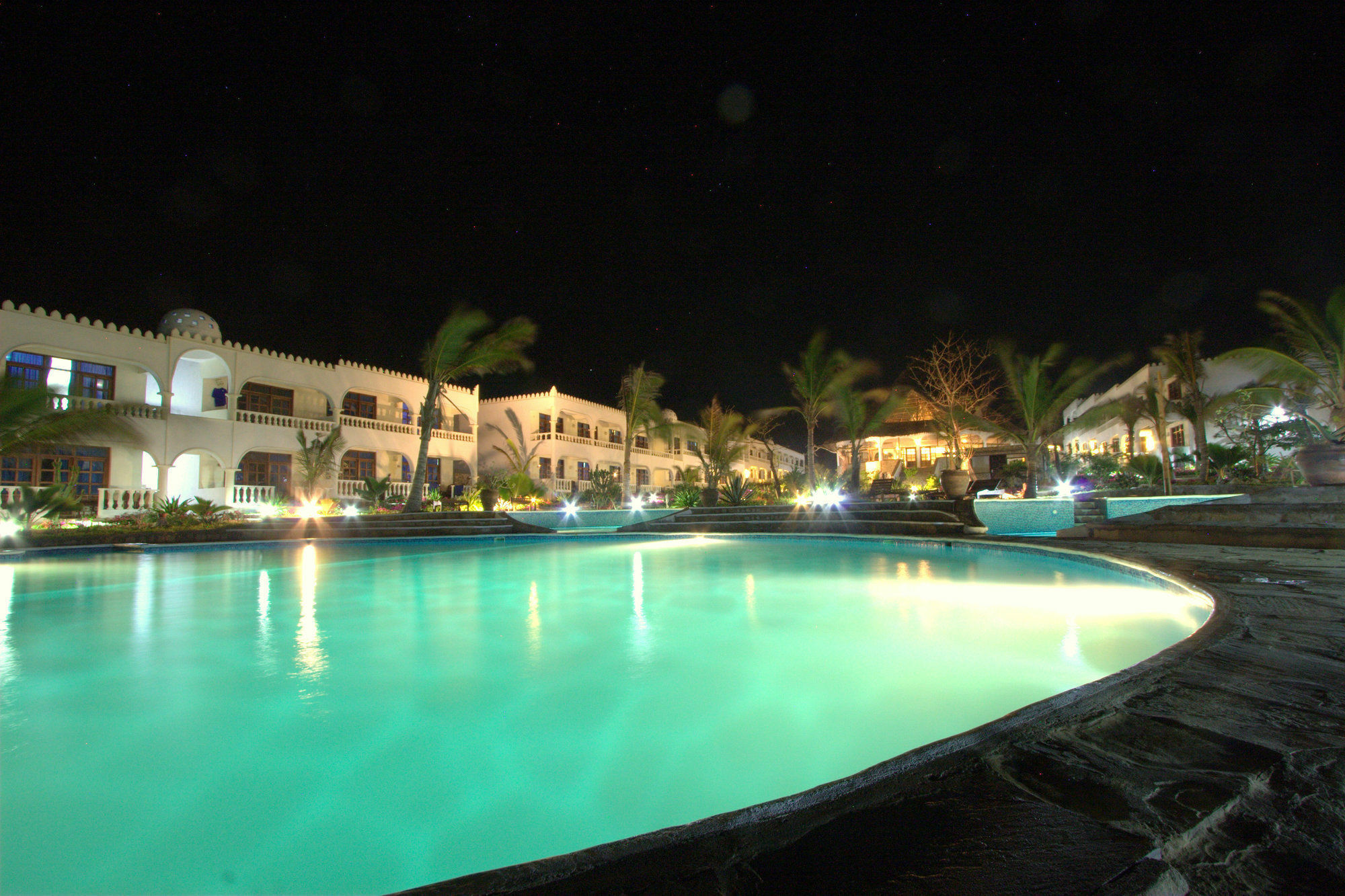 Jumbo Watamu Hotel Buitenkant foto