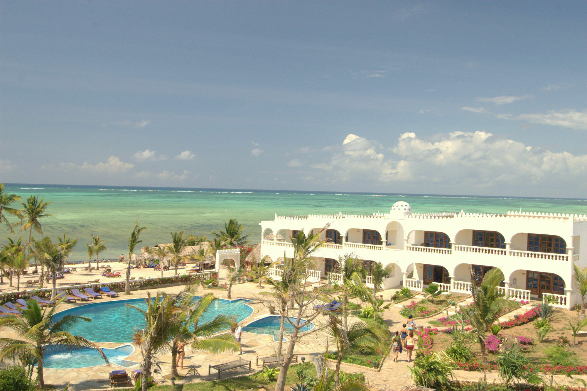 Jumbo Watamu Hotel Buitenkant foto